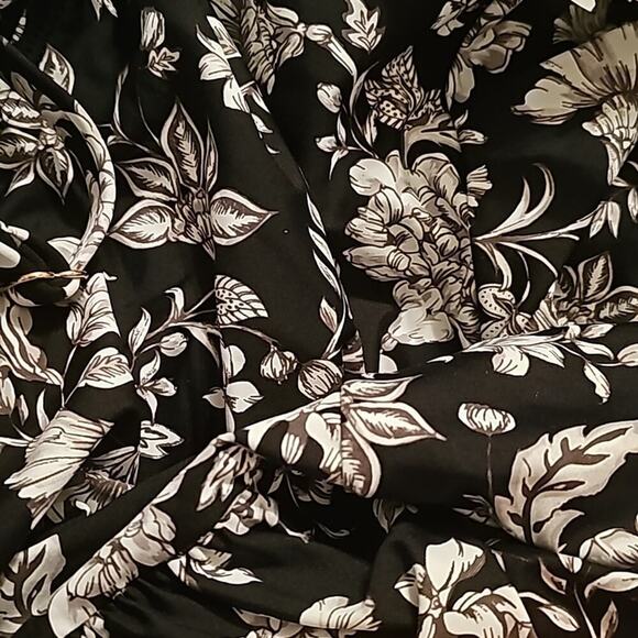 Ralph Lauren BLACK/WHITE Toile Floral Twisted Skirted One-Piece Swimsuit, US 22W - Picture 11 of 11